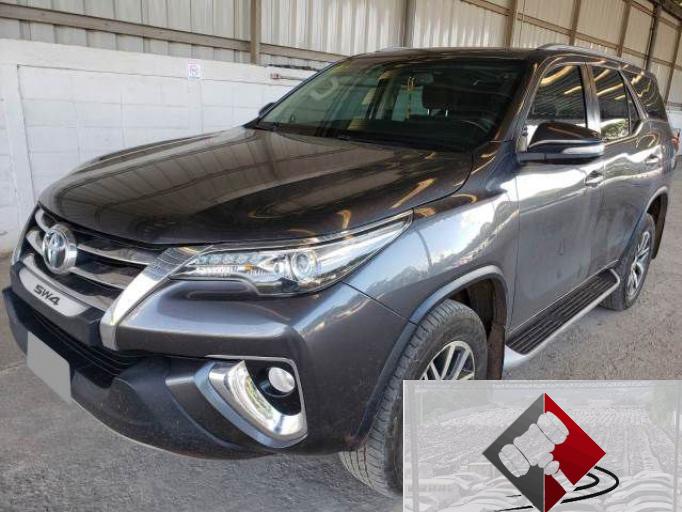 TOYOTA HILUX SW4 16/17