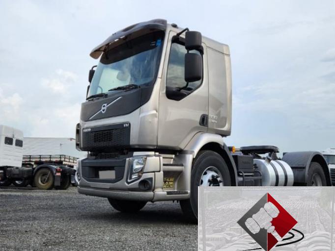 VOLVO VM 330 15/15