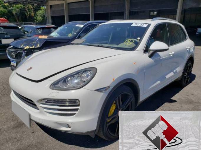 PORSCHE CAYENNE 13/13