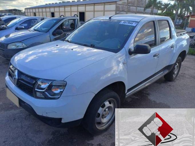 RENAULT DUSTER OROCH 18/18