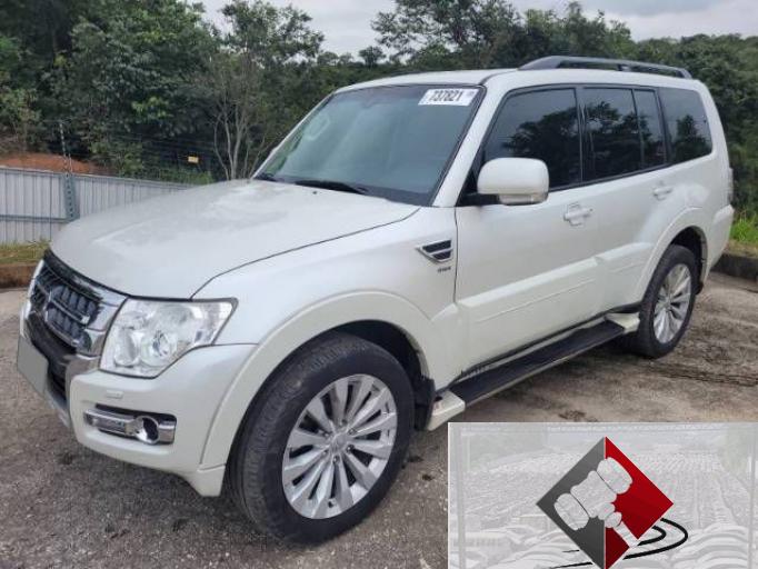 MITSUBISHI PAJERO FULL 18/19