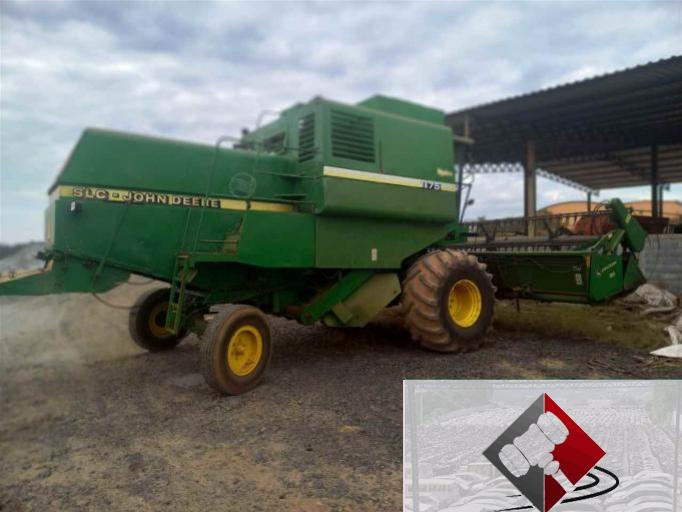 COLHEITADEIRA JOHN DEERE 99/99