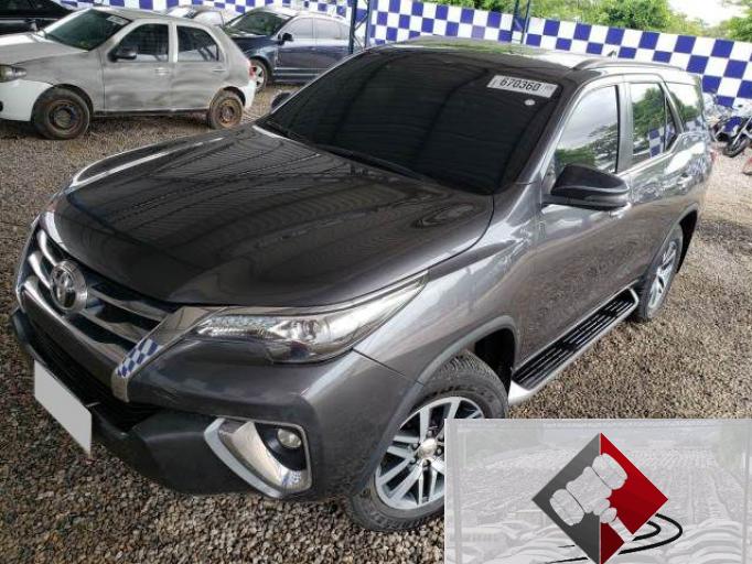 TOYOTA HILUX SW4 21/21